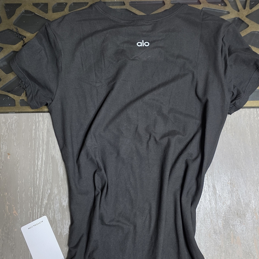ALO Yoga Black T-Shirt